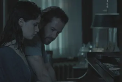 Felicity Jones and Guy Pearce