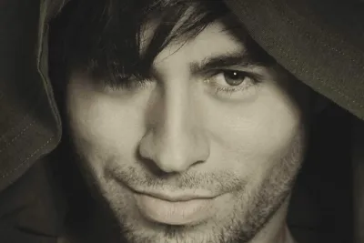 Enrique Iglesias' CD cover