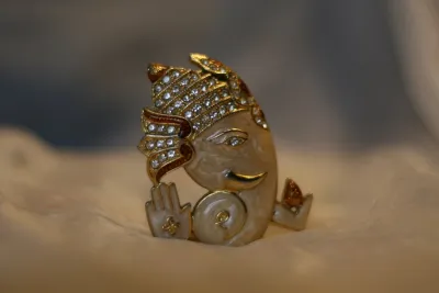 Om Ganesh Statue by MusicTales.club