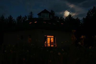 Spivaki Records at Night