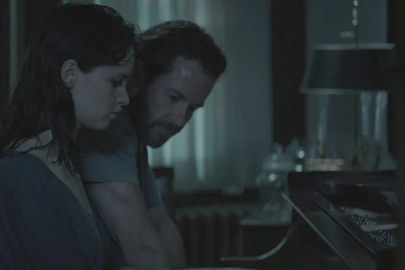 Felicity Jones and Guy Pearce
