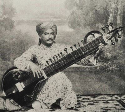 Enayat Khan

