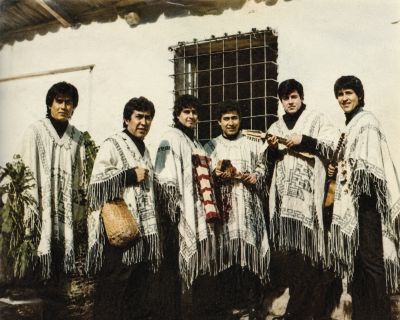 Los Kjarkas' Llorando Se Fué CD cover

