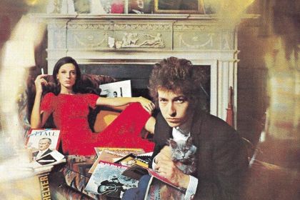 Subterranean Homesick Blues popularized Dylan&#039;s idea of an official lyric video